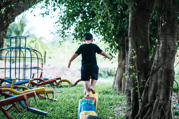 Blue Skies, Bright Futures: The Psychological Benefits of Outdoor Play 